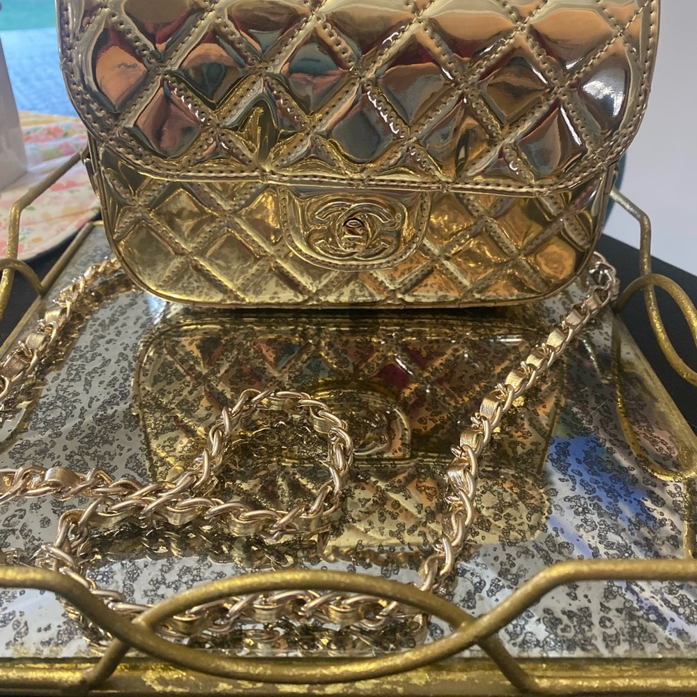 Gold Quilted CC Crossbody Shoulder Bag - Picture 5 of 12